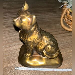 Banthrico Inc Chicago USA 1974 cat brass piggy bank coin bank. Patina Rough Spot